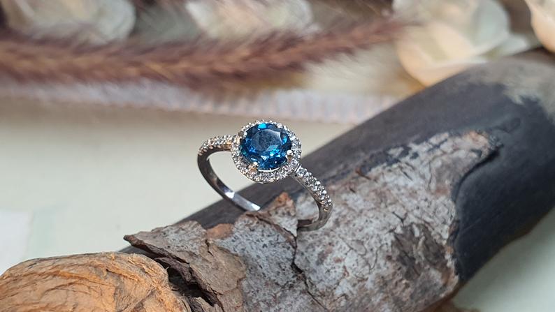 1 CT Round Cut London Blue Topaz Diamond 925 Sterling Silver Halo Wedding Ring