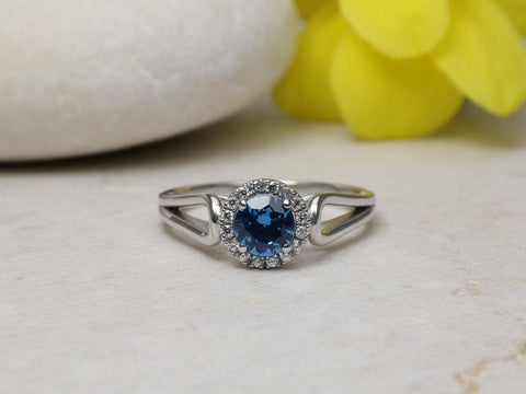 1 CT Round Cut Blue Topaz Diamond 925 Sterling Silver Halo Engagement Ring