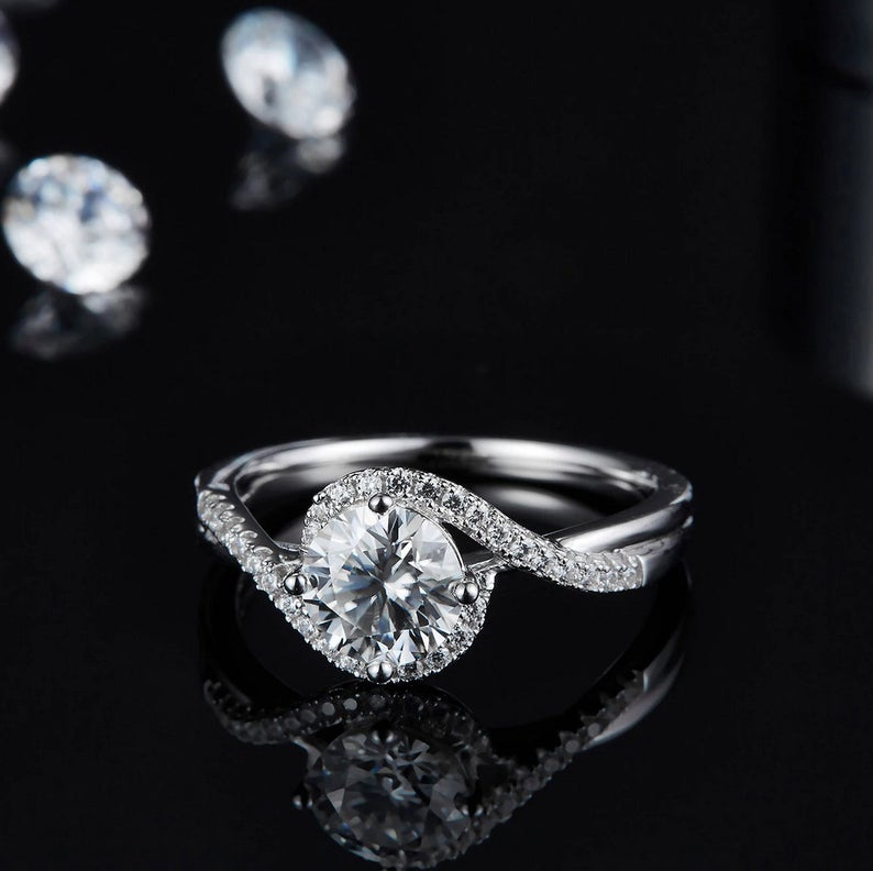 Exclusive Diamond Ring Designs 2024 | favors.com