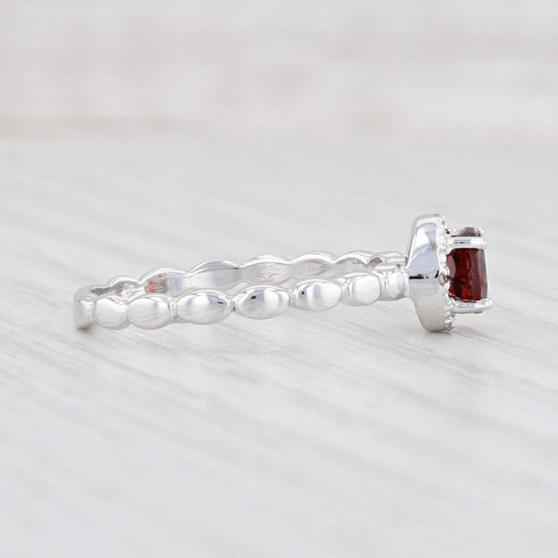 1 CT Round Cut Red Garnet Diamond 925 Sterling Silver Solitaire Halo Engagement Ring - atjewels.in