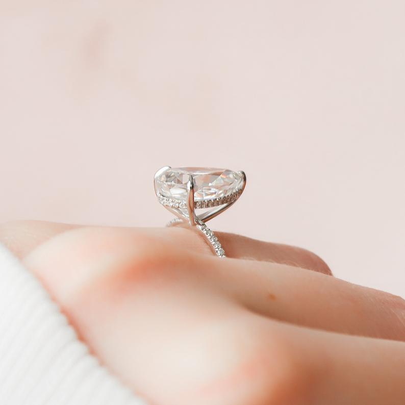 5 CT Pear Cut Diamond 925 Sterling Silver Solitaire With Accents Ring