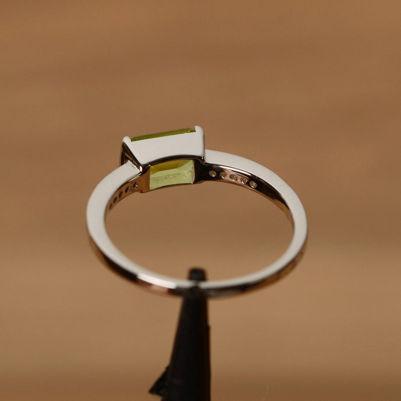 1.25 Ct Emerald Cut Peridot Solitaire W/Accents Promise Gift Ring In 925 Sterling Silver