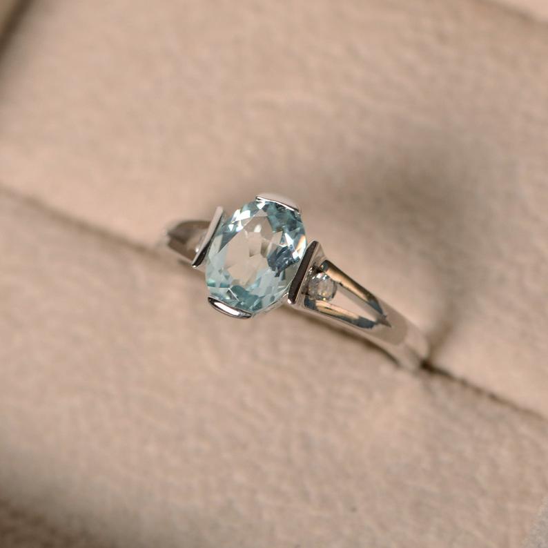 1.25 Ct Oval Cut Aquamarine Unique Bezel Set Anniversary Gift Ring In 925 Sterling Silver