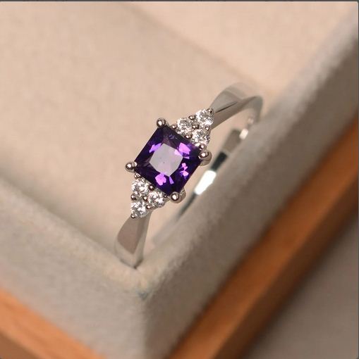 1.20 Ct Princess Cut Purple Amethyst Solitaire W/Accents Engagement Ring 925 Sterling Silver