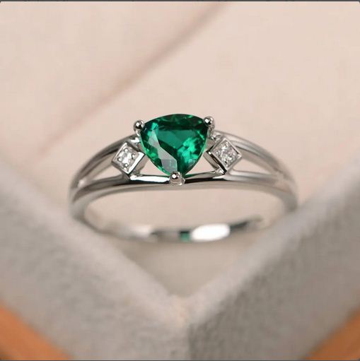 1.20 Ct Trillion Cut Green Emerald Three-Stone Promise Ring 925 Sterling Silver