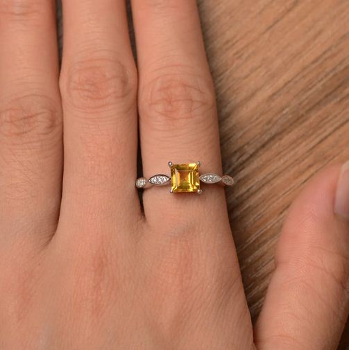 1.50 Ct Princess Cut Yellow Citrine 925 Sterling Silver Solitaire W/Accents Ring