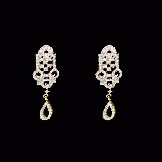 18K Yellow Gold Dainty Diamond Teardrop Earrings