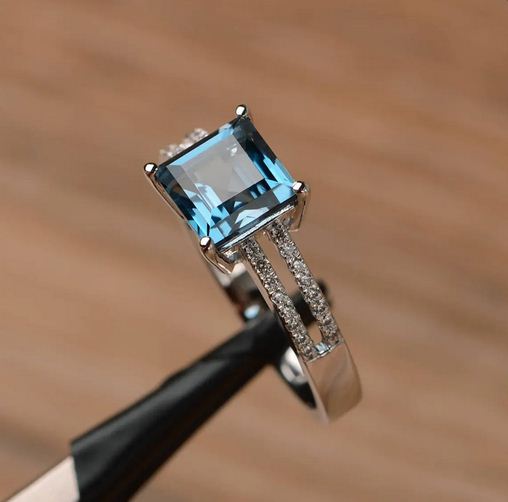 2.25 Ct Princess Cut London Blue Topaz 925 Sterling Silver Split Shank Engagement Ring