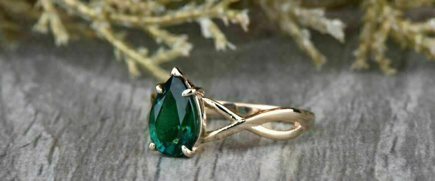 925 Sterling Silver 1 CT Pear Cut Green Emerald Solitaire Engagement Ring