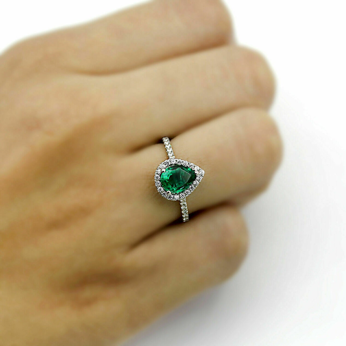 2 CT Pear Cut Green Emerald Diamond 925 Sterling Sliver Wedding Women's Ring