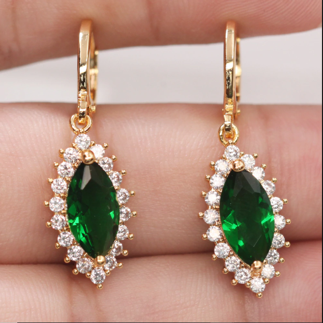 Emerald Crystal Drop Earrings – Seoidín