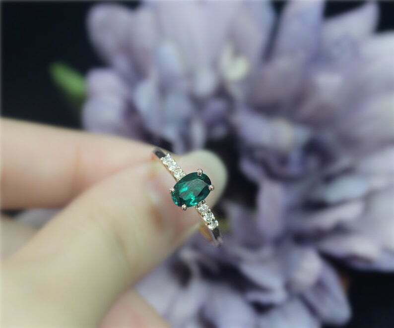 925 Sterling Silver 1.20 Ct Oval Cut Emerald & Diamond Wedding Engagement Ring