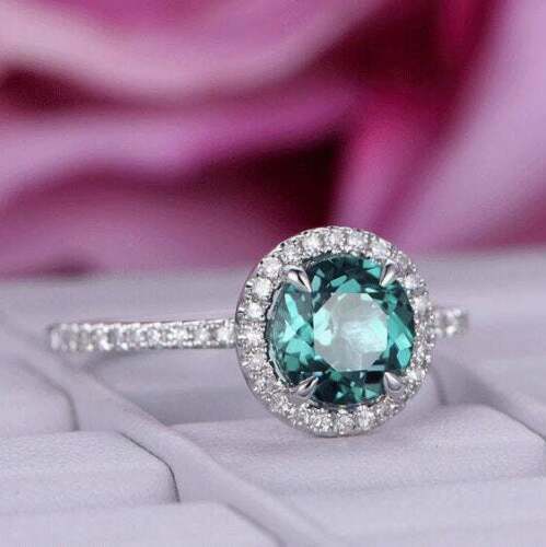 2 CT Round Cut Green Emerald Diamond  925 Sterling Sliver Halo Engagement Ring