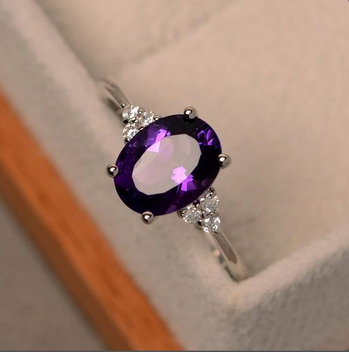 1.50 Ct Oval Cut Purple Amethyst 925 Sterling Silver Solitaire W/Accents Promise Ring
