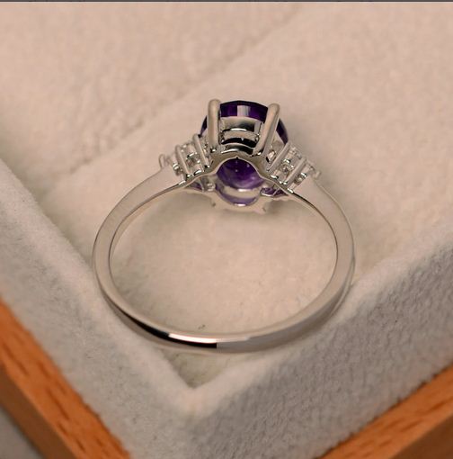 1.50 Ct Oval Cut Purple Amethyst 925 Sterling Silver Solitaire W/Accents Promise Ring