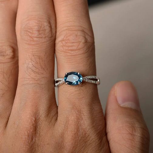 1.75 Ct Oval Cut London blue Topaz 925 Sterling Silver Solitaire W/Accents Anniversary Gift Ring