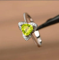 1.50 Ct Trillion Cut Green Peridot 925 Sterling Silver Floral Anniversary Gift Ring